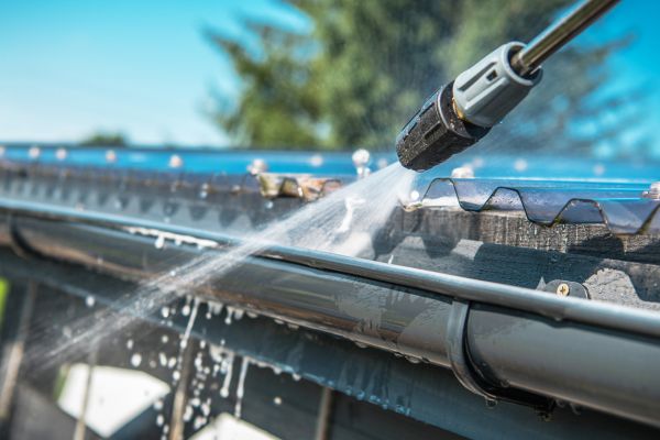 Cost of Gutter Pressure Washing in Corona