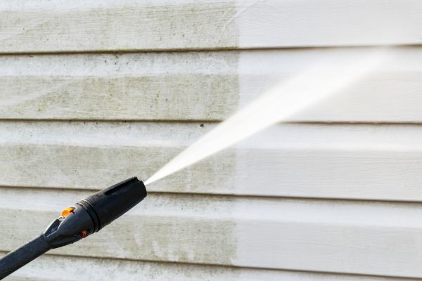 Cost of House Exterior Cleaning in Corona