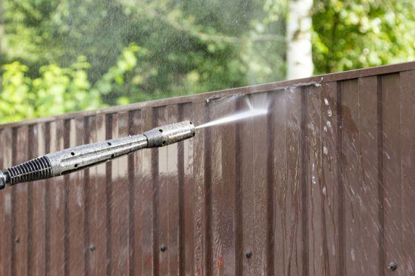 Cost of Vinyl Fence Cleaning in Corona