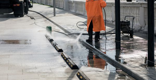 Cost of Parking Lot Pressure Washing in Corona