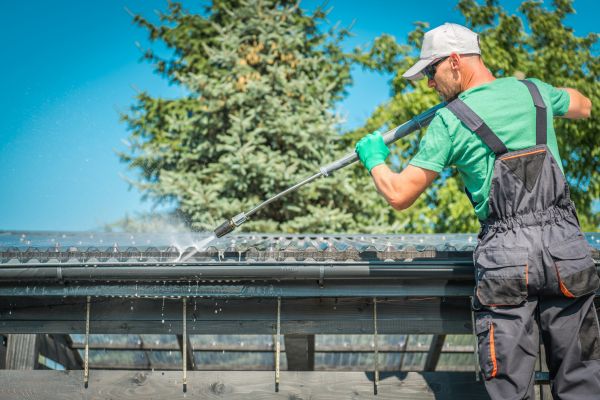 Cost of Gutter Power Washing in Corona