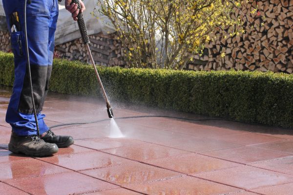 Cost of Driveway Pavers Cleaning in Corona