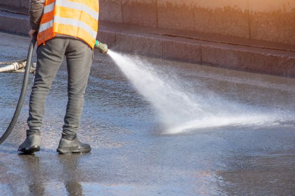 Cost of Asphalt Pressure Washing in Corona