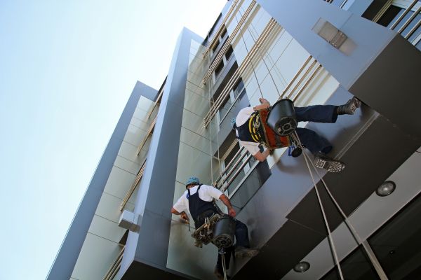 Cost of Condo Exterior Cleaning in Corona