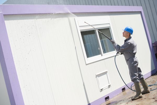 Cost of Apartment Pressure Washing in Corona
