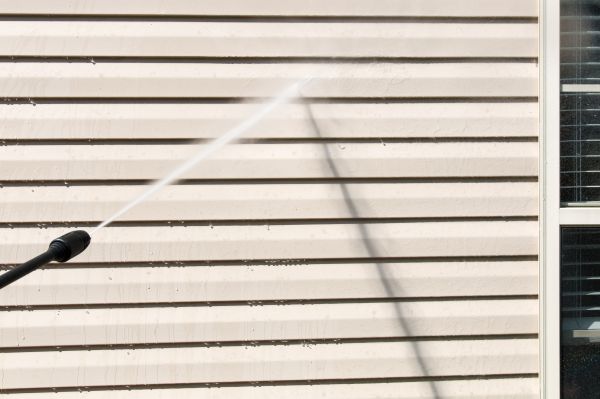 Cost of Apartment Power Washing in Corona