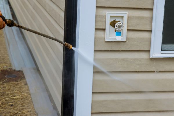 Cost of Vinyl Siding Cleaning in Corona
